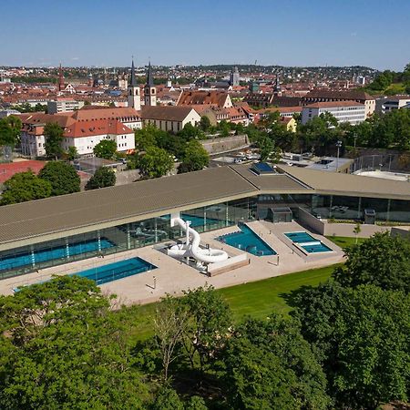 3 Zimmerwohnung In Wuerzburg Naehe Uniklinik, Free Parking エクステリア 写真