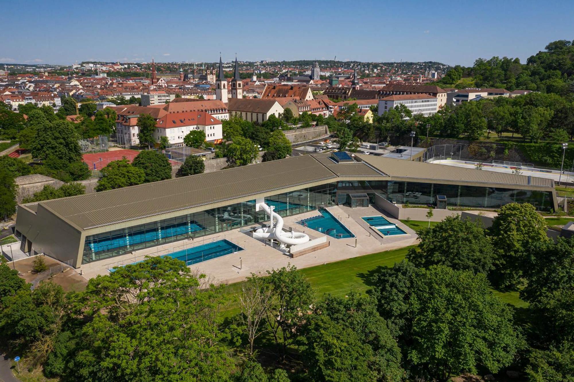 3 Zimmerwohnung In Wuerzburg Naehe Uniklinik, Free Parking エクステリア 写真